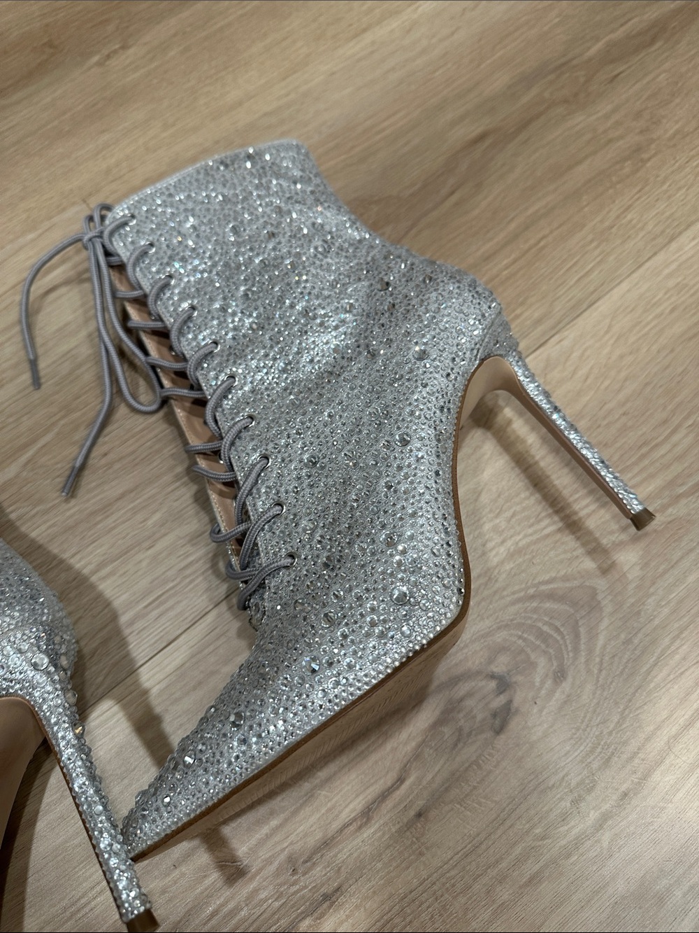 Steve Madden Valency Silver Crystal Lace-Up Stiletto Ankle Boot Size 9 - Picture 12 of 16